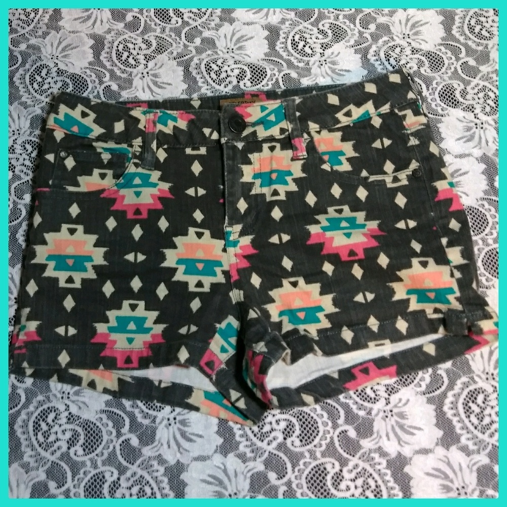 Celebrity Pink Aztec Print Shorts